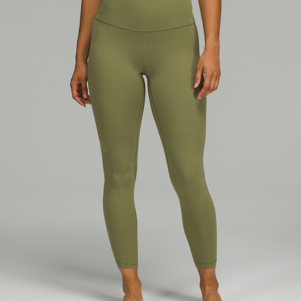NWT 25” lululemon align leggings in size 8